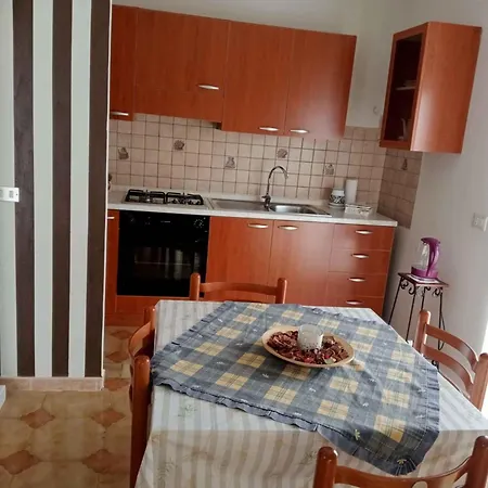 In 33940 Daire Piazza Armerina